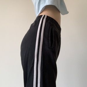 Brandy Melville 🖤 Black Rosa Sweatpants